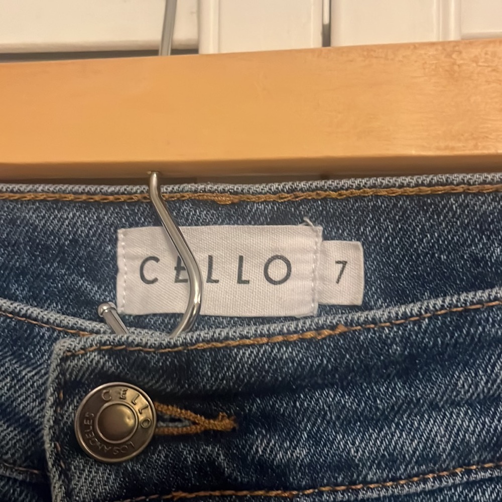 Cello Distressed High Rise Mom Jean - Picture 2 of 6